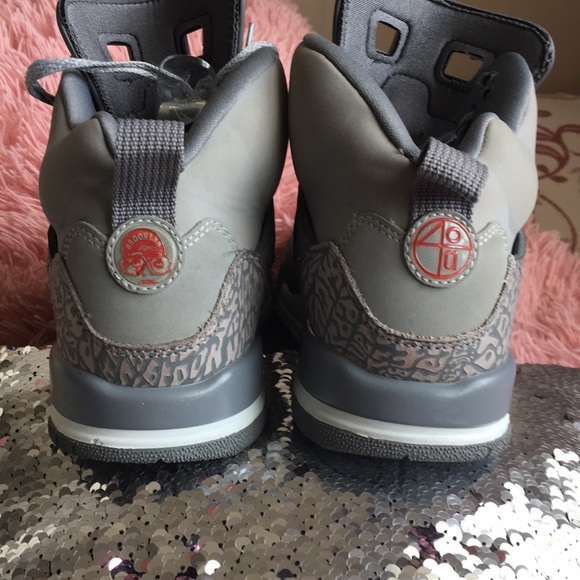 Jordan Sneakers - Picture 3 of 5